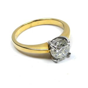 Shimmering Solitaire Diamond Ring